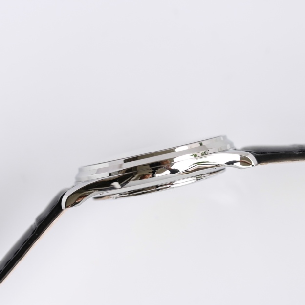 ジャガー ルクルト「Jaeger-LeCoultre」マスター ウルトラシン レザーブ・ドゥ・マルシュ 39mm 腕時計