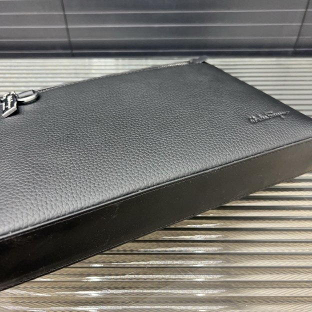 フェラガモ「Ferragamo」ソフトトート トップハンドルバッグ