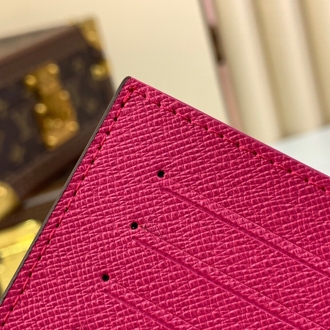 ルイ-ヴィトン(Louis Vuitton) パスポートカバー クーヴェルテュール･パスポール NM