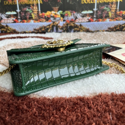 ドルチェ・アンド・ガッバーナ「D&G」エメラルドグリーン チェーン レザートップハンドルバッグ