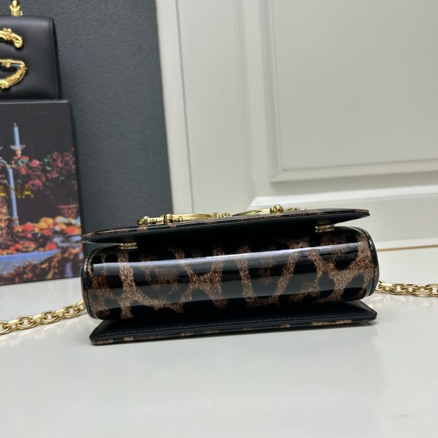 ドルチェ・アンド・ガッバーナ「D&G」 レオパード ラミー チェーン トップハンドルバッグ