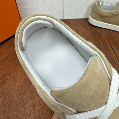 エルメス［Hermès］キッドレザー メンズ コンフォートスニーカー