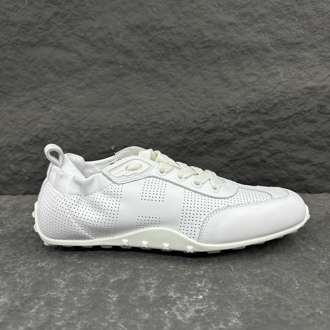 エルメス［Hermès］ イン パーセレーテッド スニーカー