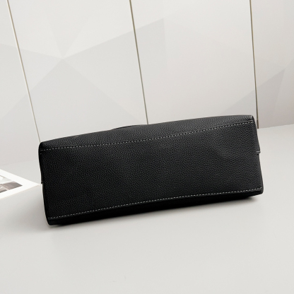 コーチ「Coach」 ニューコレクション Laurela アンダーアームバッグ