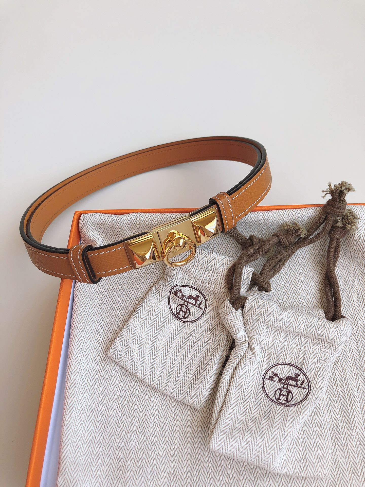 エルメス「Hermès」リヴァル レディース ベルト 100CM