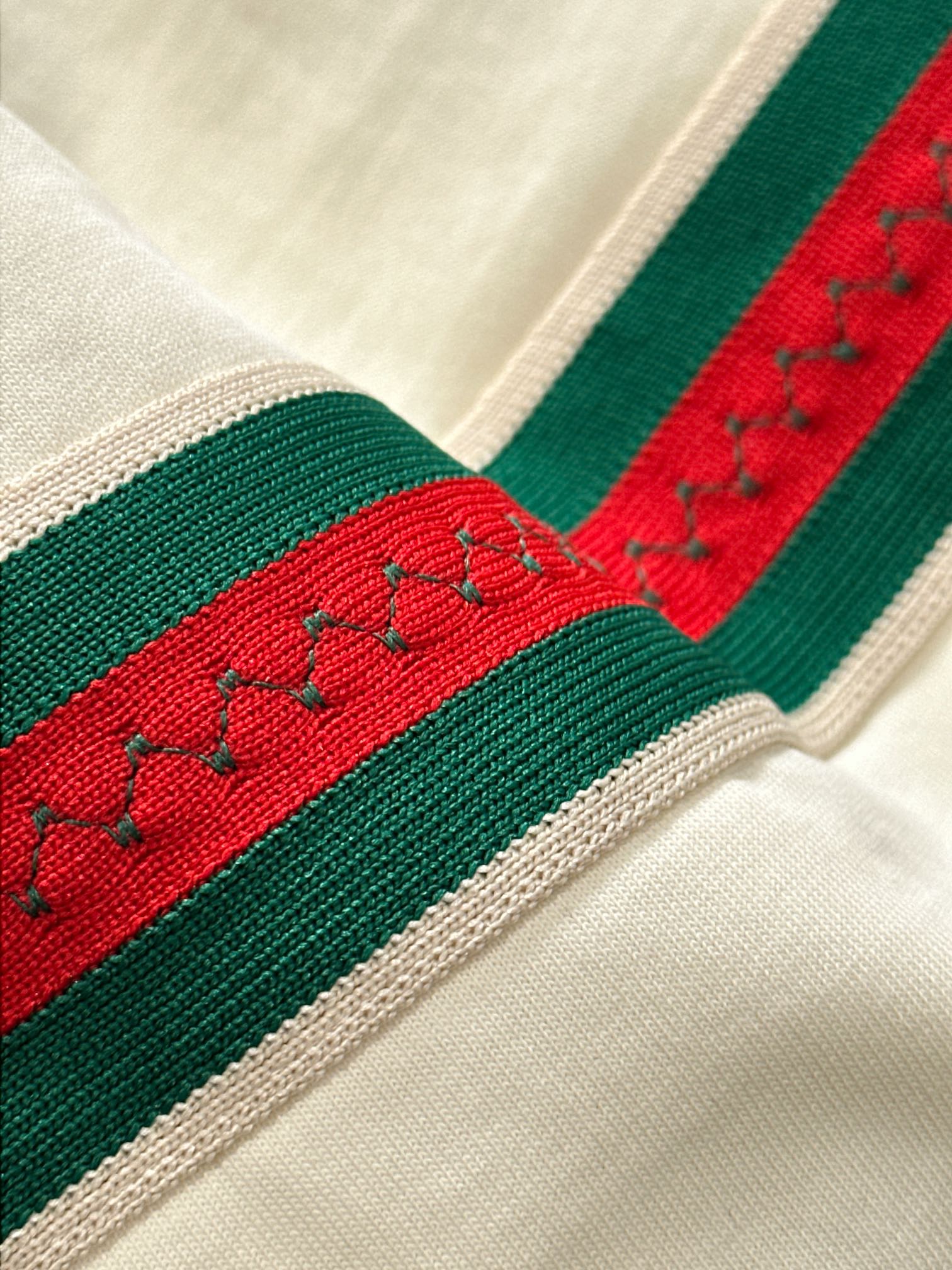 グッチ「Gucci」革刺繍アルファベットlog半袖Tシャツ