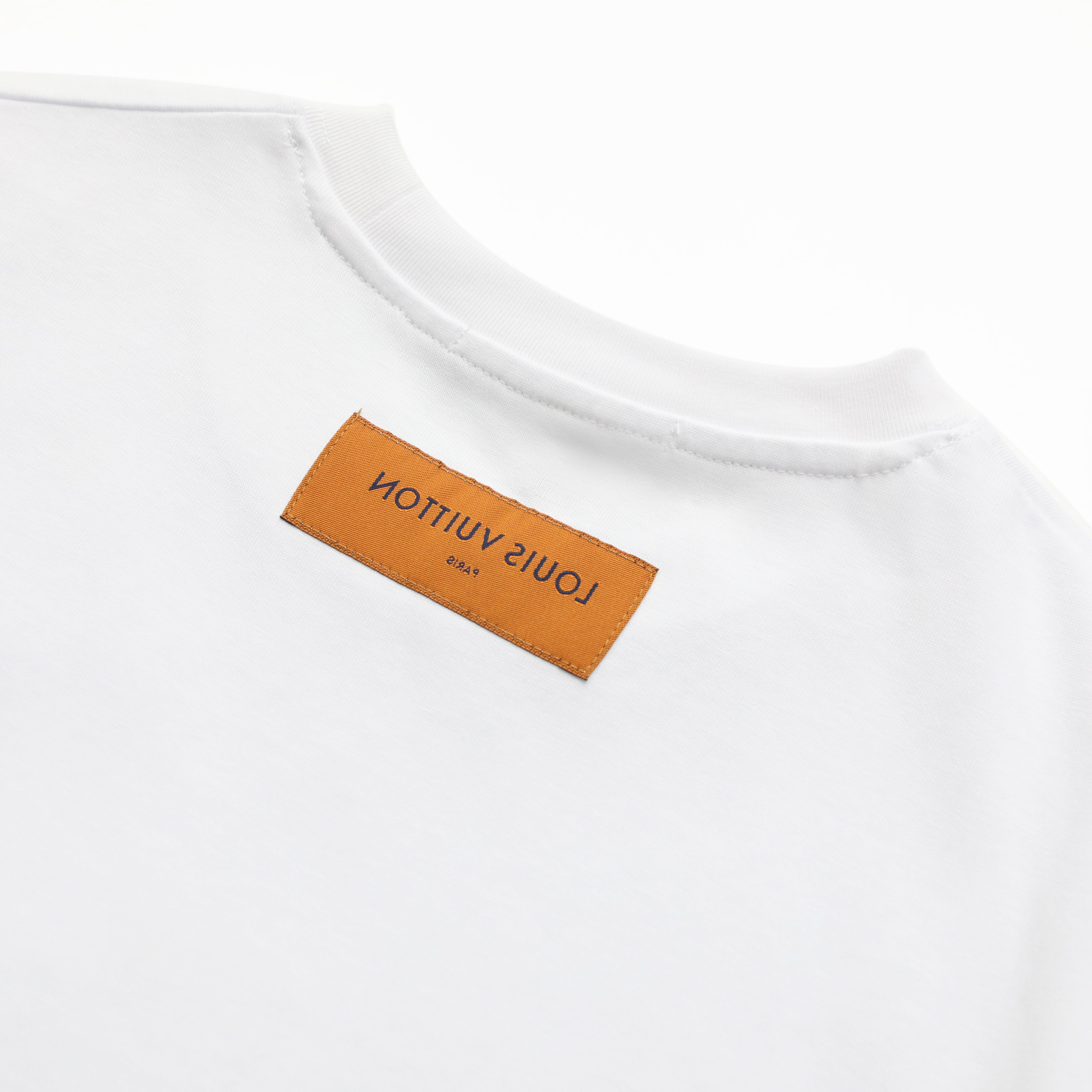 ルイ・ヴィトン「Louis Vuitton」 2025 エンブロイダリー モノグラム クルーネックTシャツ（メンズ）