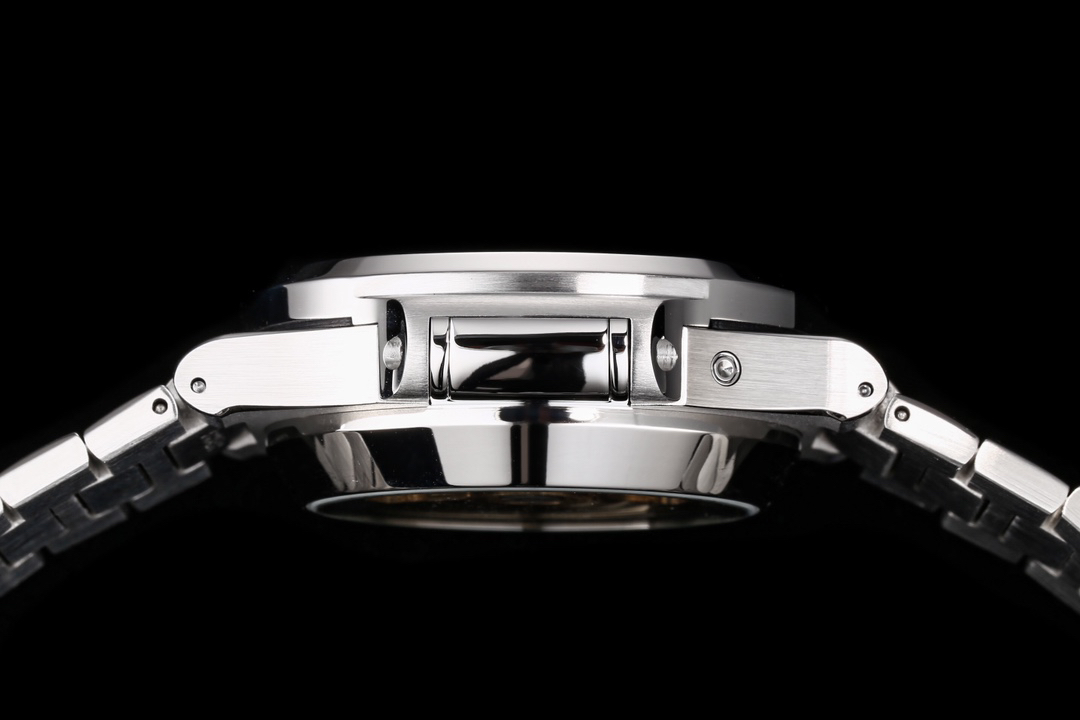 パテック フィリップ「Patek Philippe」ノーチラスクロノグラフ 40.5mmメンズウォッチ