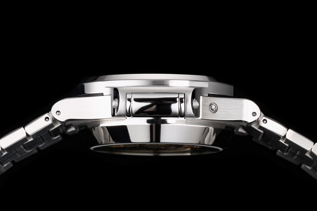 パテック フィリップ「Patek Philippe」ノーチラスクロノグラフ 40.5mmメンズウォッチ