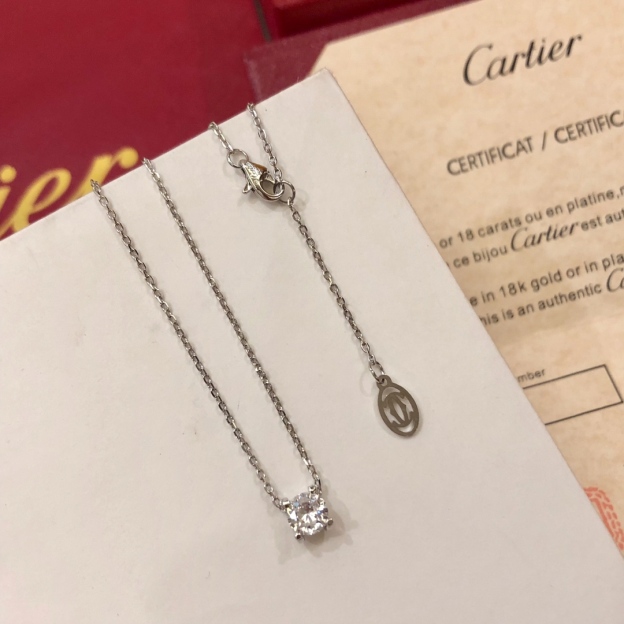 カルティエ「Cartier」ラブ シングルダイヤモンド ホーン ネックレス