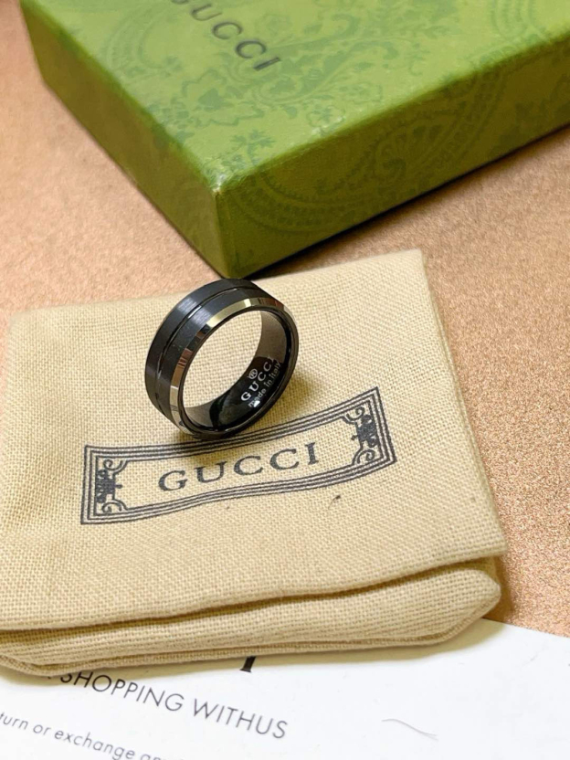 グッチ「Gucci」Anger Forest 双Gリングリング本