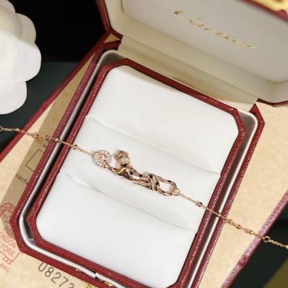 カルティエ「Cartier」パンテール スポッテッド ダイヤモンド エメラルド ブレスレット