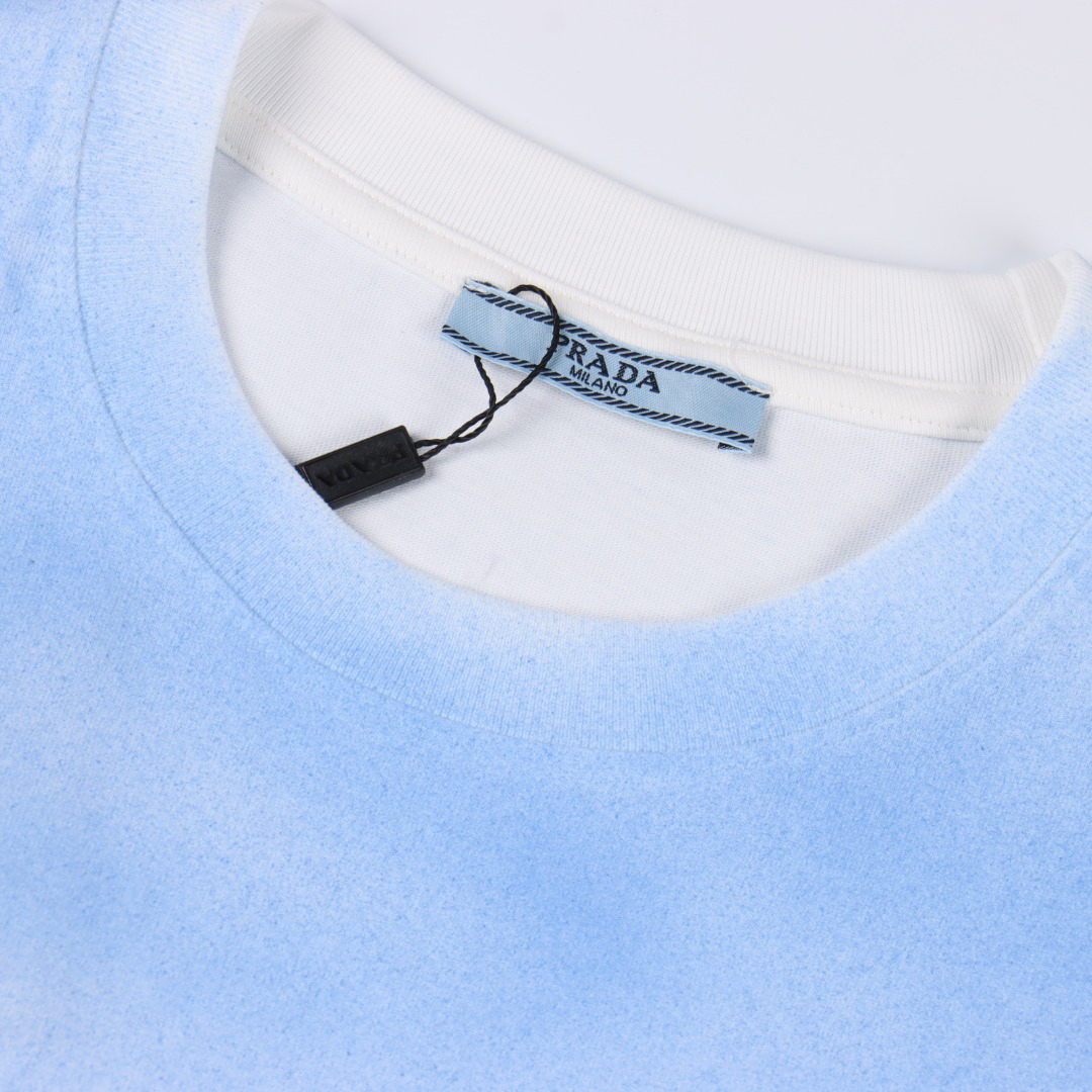 プラダ「Prada」 PRD グラデーションポケットプリント ショートスリーブTシャツ