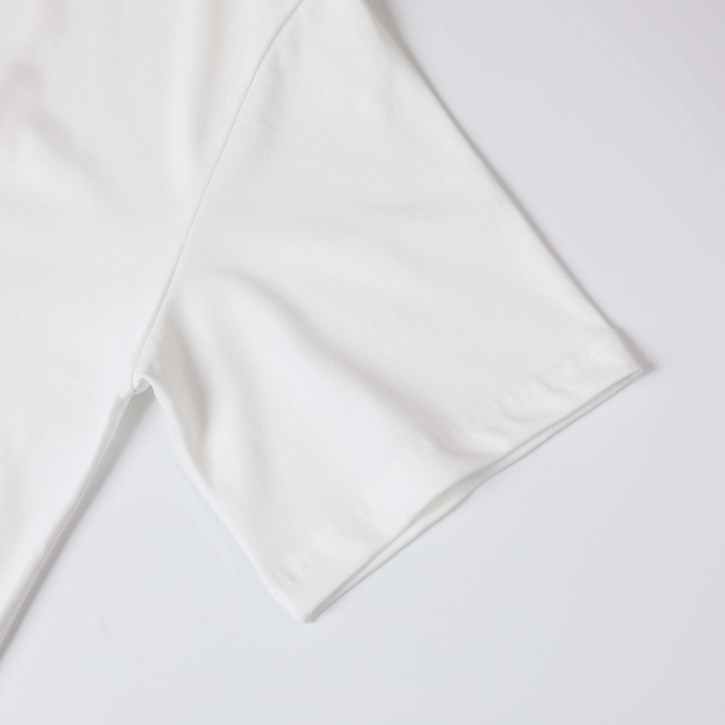 シャネル「Chanel」2024 ロゴ エンブロイダリー Tシャツ