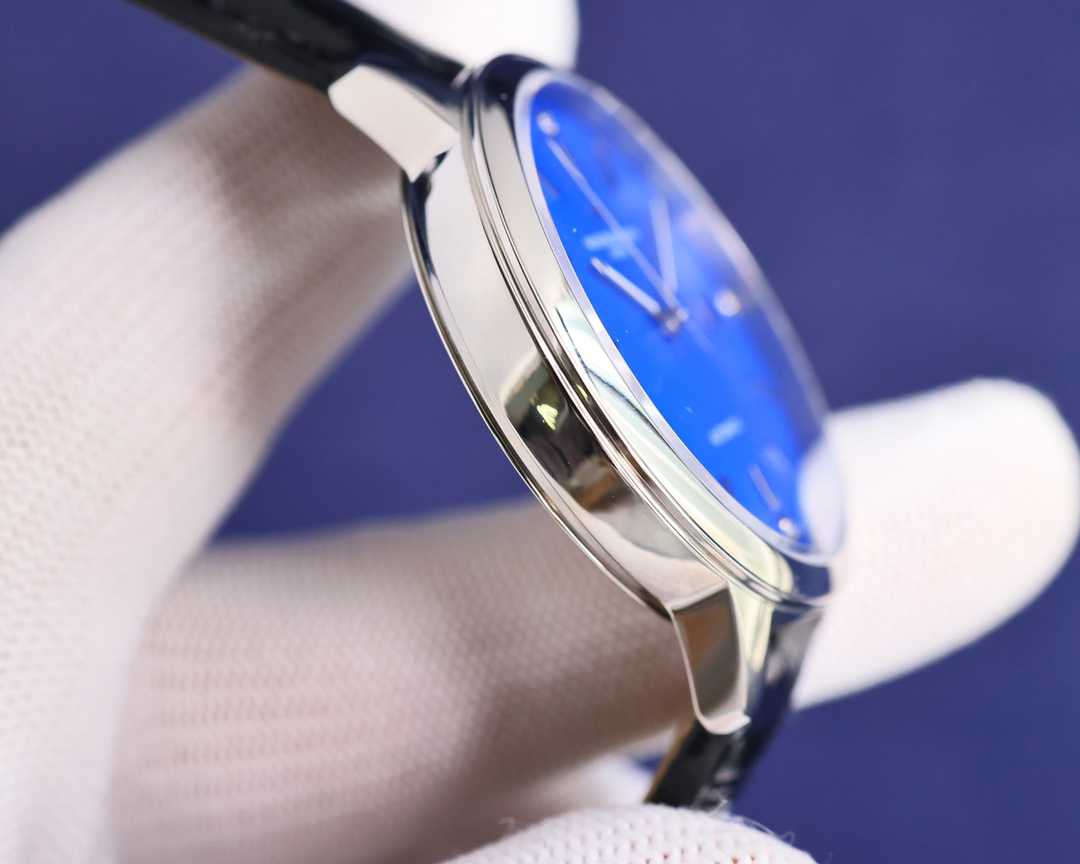 ヴァシュロン・コンスタンタン［Vacheron Constantin］オーヴァーシーズ シリーズ メンズ メカニカル ウォッチ40MM