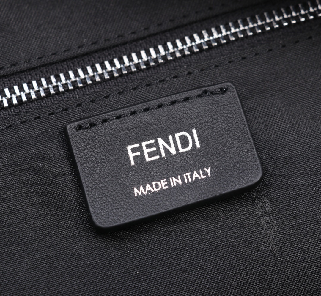 フェンディ「Fendi」バグズ メンズ ナイロン＆レザー バックパック