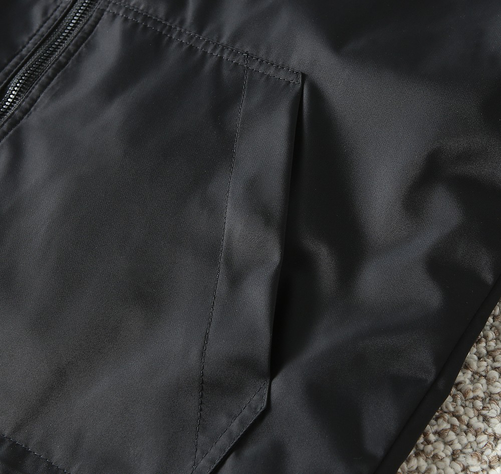 ルイ・ヴィトン「Louis Vuitton」秋冬コレクション クイルテッド ジャケット