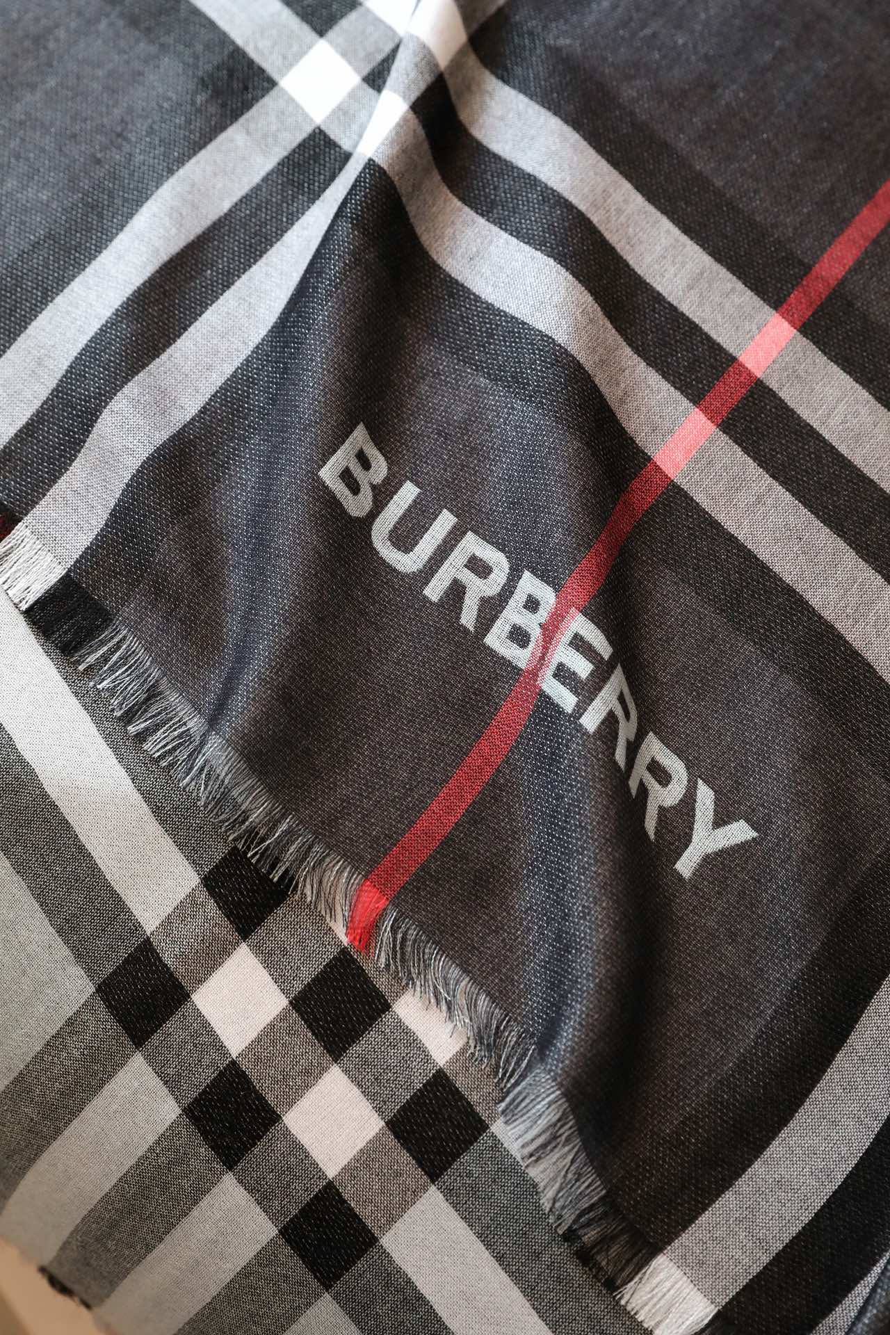 バーバリー「Burberry」ダブルフェイス キャシュミア チェック マフラー (70×220cm)