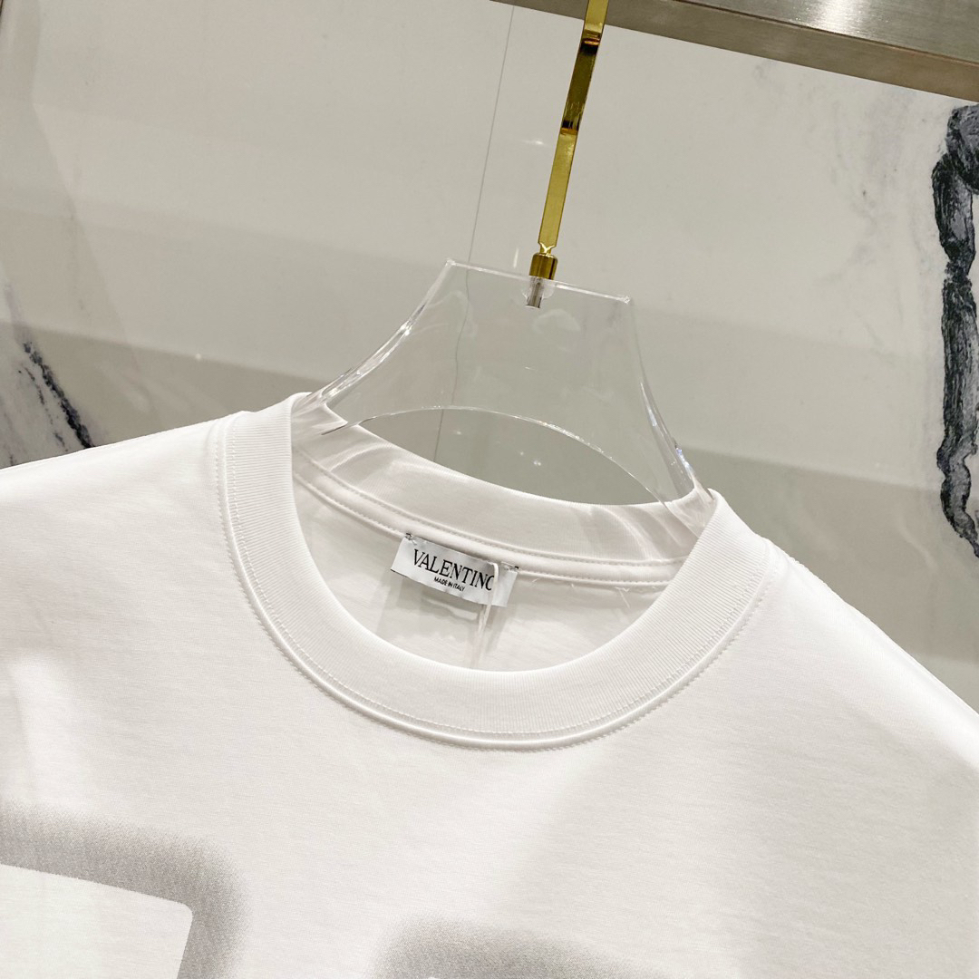 ヴァレンティノ「Valentino」クルーネック 半袖Tシャツ