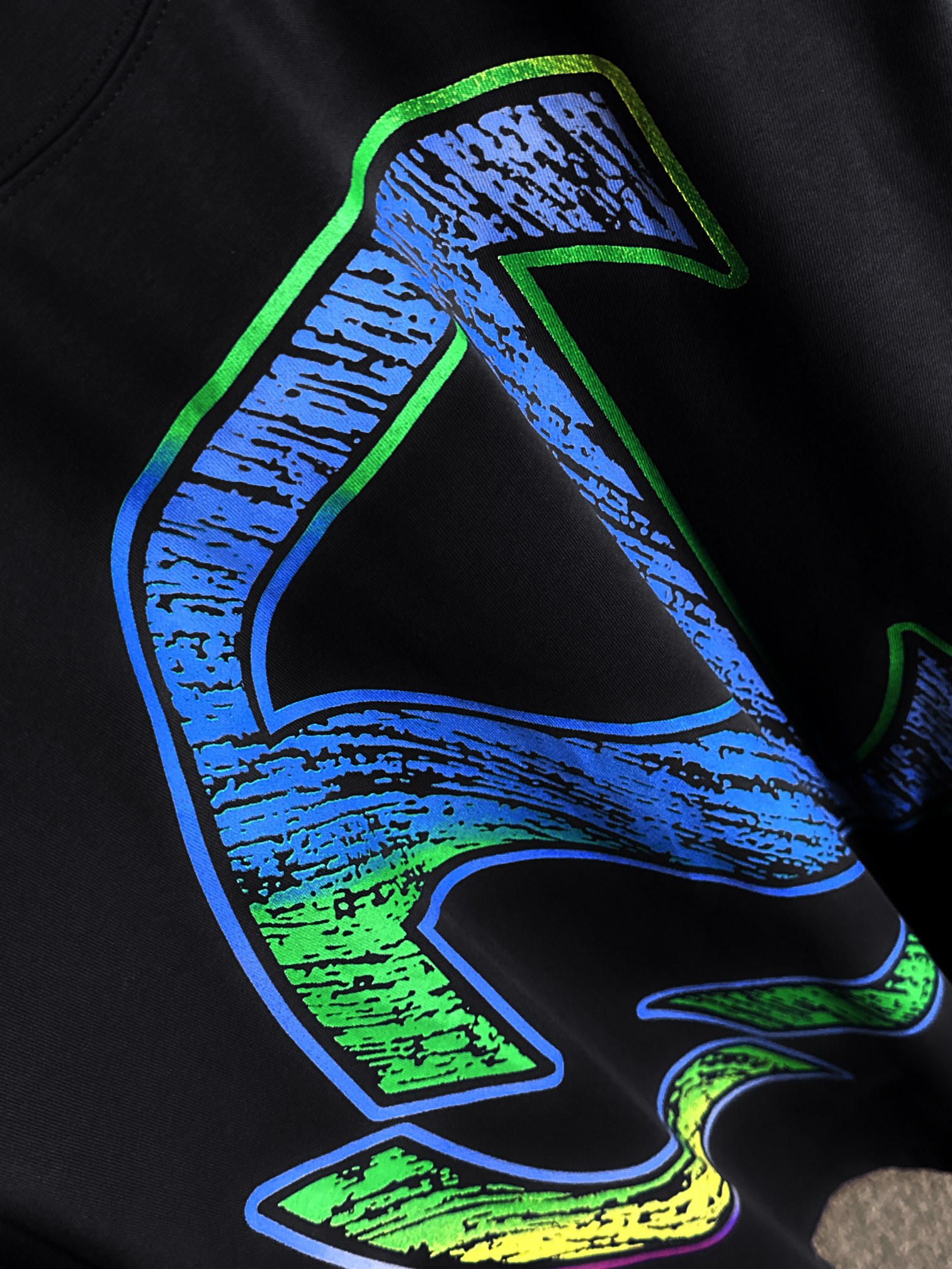 ヴァレンティノ「Valentino」 2025 春の新作半袖