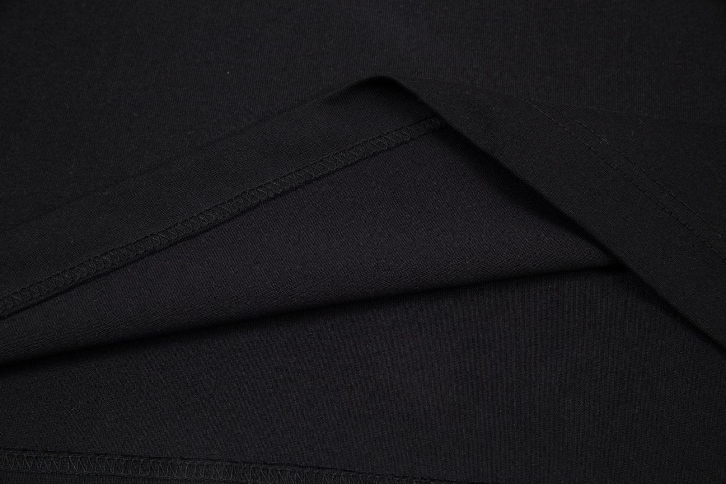 ヴァレンティノ「Valentino」2025FW アルファベットロゴ プリント 半袖Tシャツ