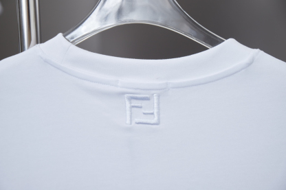 フェンディ「Fendi」2025SS 春夏新作 ラウンドネック ファッショナブルTシャツ