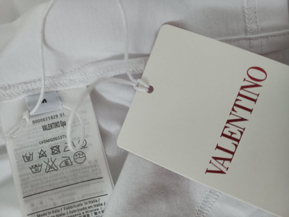 ヴァレンティノ「Valentino」 クラシックシンプルリベットコットン丸首半袖