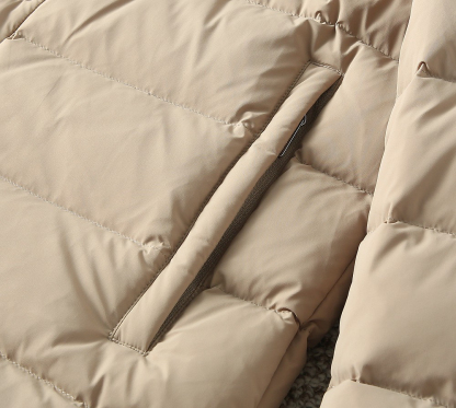 プラダ「Prada」秋冬ダウンジャケット