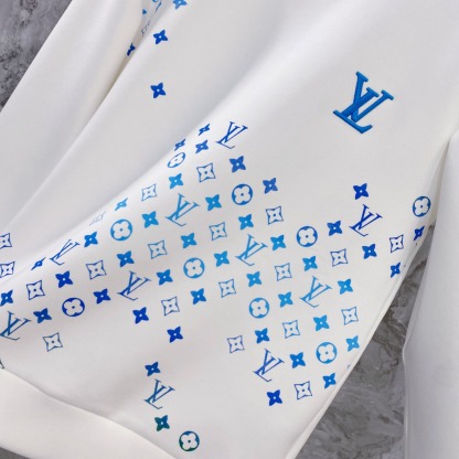 ルイ・ヴィトン「Louis Vuitton」スウェットシャツ