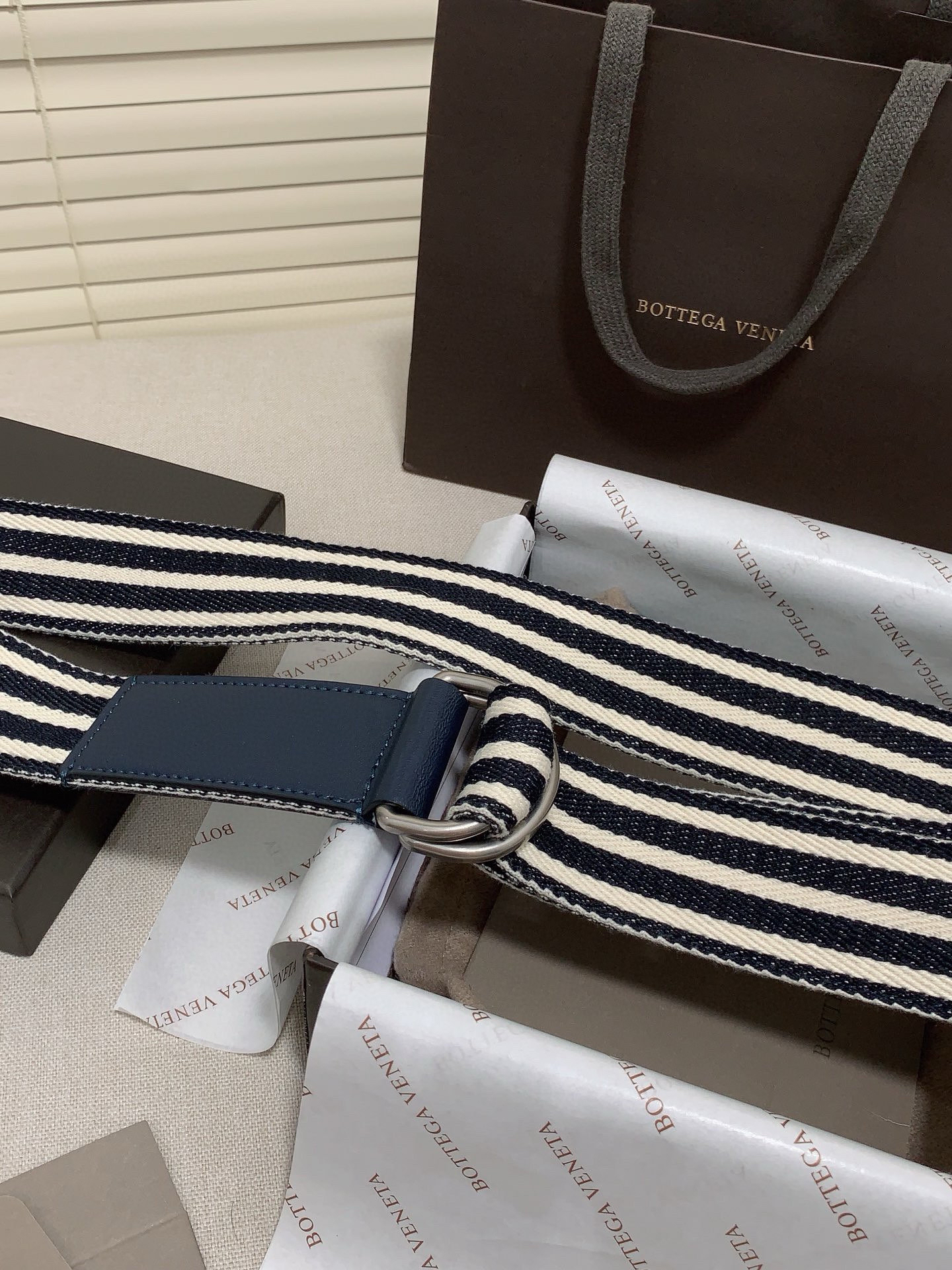 ボッテガ ヴェネタ「Bottega Veneta」ウェーブ ダブル ハーフリング ベルト100CM