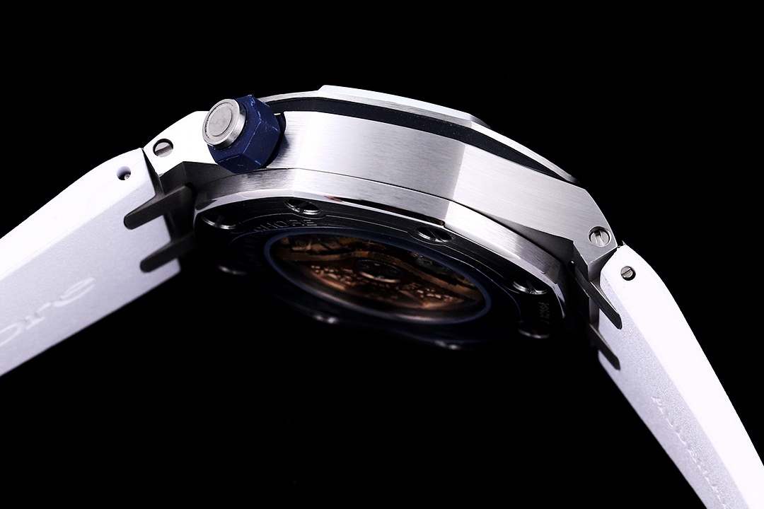 オーデマ ピゲ「Audemars Piguet」ロイヤルオークオフショア ダイバー 40MM