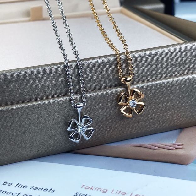 ブルガリ「Bvlgari」Fiorever 詠綻 フォーリーフクローバー ネックレス41-43cm