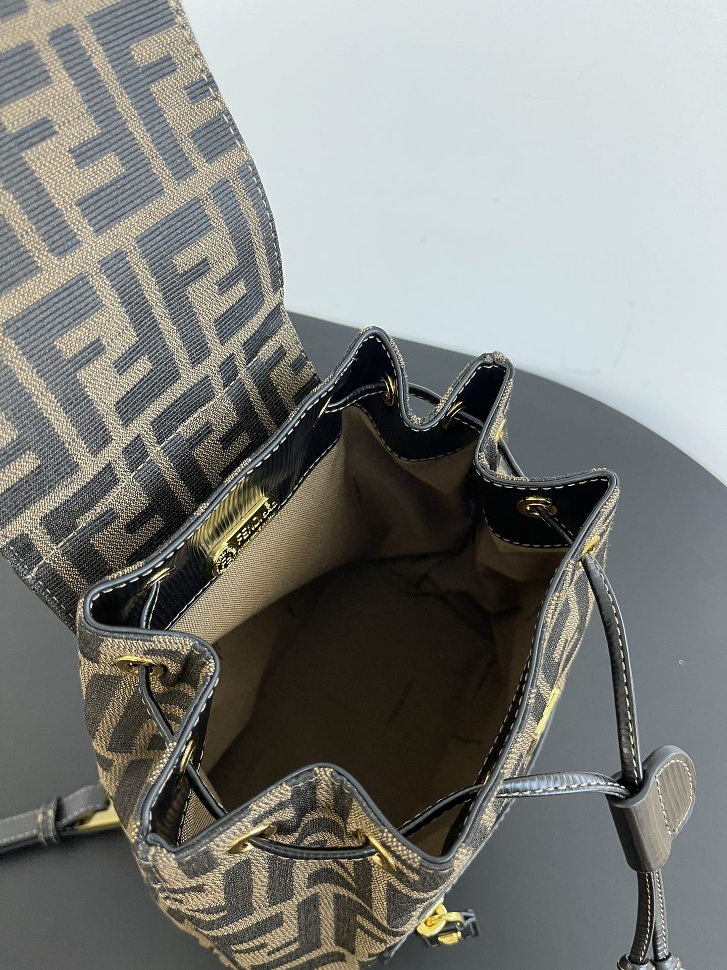 フェンディ「Fendi」ミニ FFモノグラム バックパック