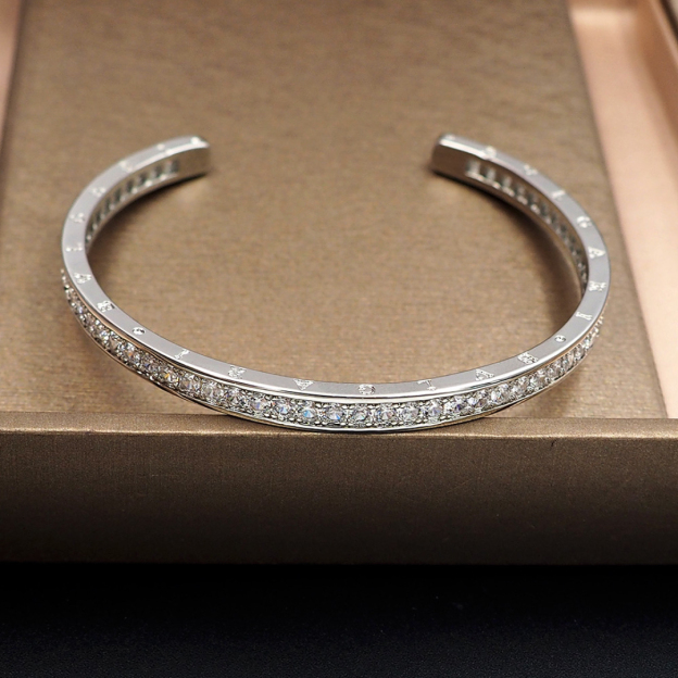 ブルガリ「Bvlgari」 シー型オープン フルダイヤモンド ブレスレット 8mm幅  総重量22g