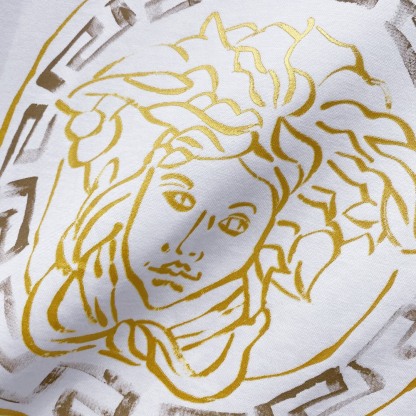 ヴェルサーチ「Versace」クルーネックTシャツ レトロゴールドグラフィティロゴプリント