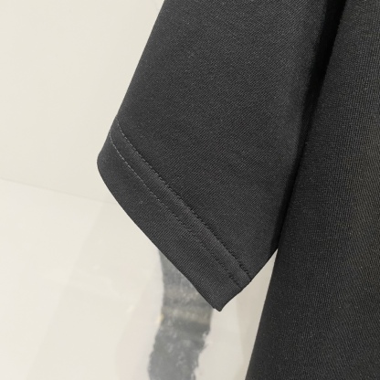 ヴェルサーチ「Versace」クルーネックTシャツ チェックメドゥーサプリント