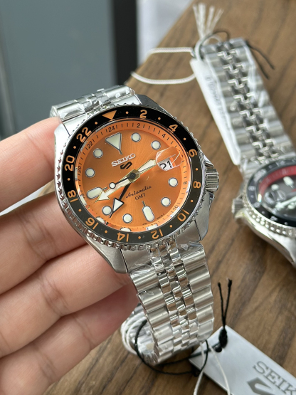 セイコー［Seiko］スポーツ SKX 自動巻き 40mm メンズウォッチ
