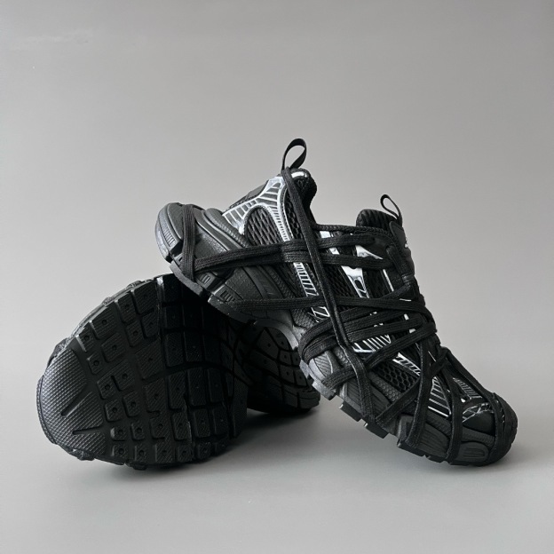 バレンシアガ「Balenciaga」Phantom Sneaker 3XL バンドデザイン ダディシューズ