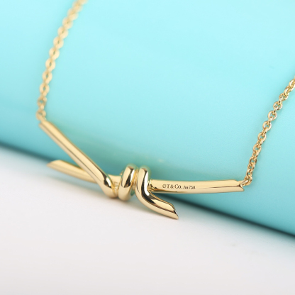 ティファニー「Tiffany & Co.」 Knot シリーズ ダイヤモンドネックレス38.1-43.2CM