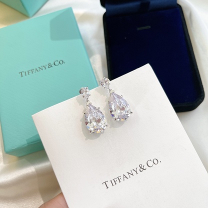 ティファニー「Tiffany & Co.」ティファニー アドバンスト ジュエリー カスタム ウォータードロップ ダイヤモンド イヤリング
