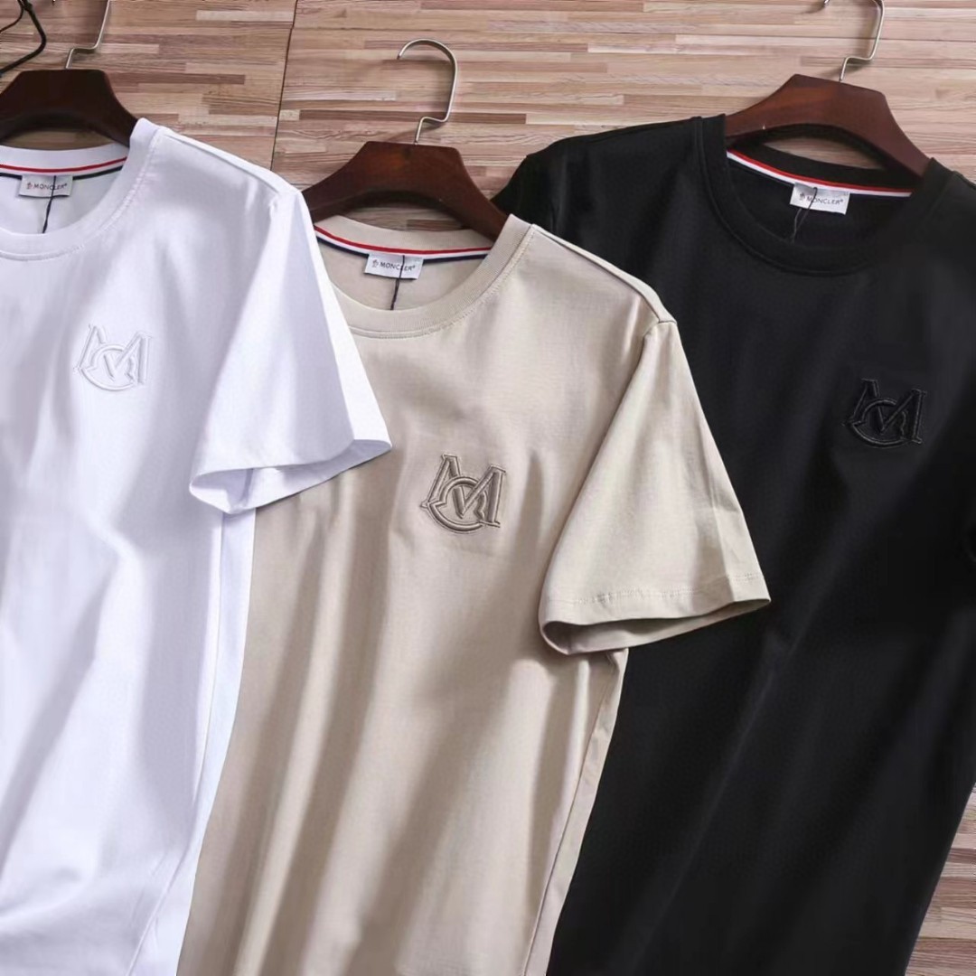 【ワンフォーワン】モンクレール「Moncler」サマー クルーネック 刺繍 Tシャツ【在庫僅少】