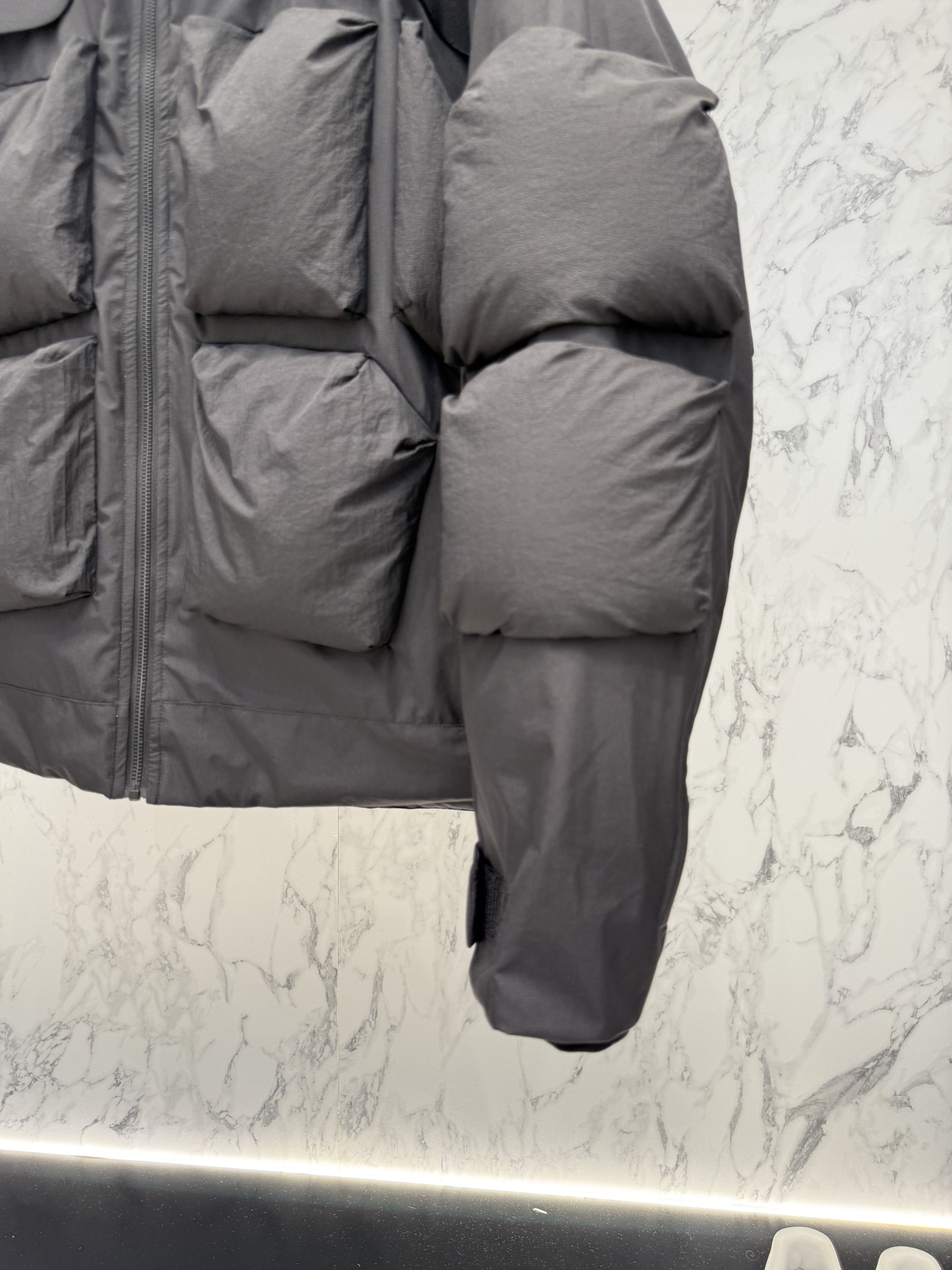 バレンシアガ「Balenciaga」‌メンズファッションスタンドカラーダウンジャケット