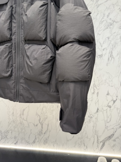 バレンシアガ「Balenciaga」‌メンズファッションスタンドカラーダウンジャケット