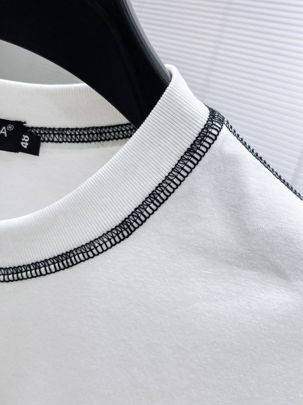 ヴェルサーチ「Versace」2025SS プレミアム クルーネックTシャツ