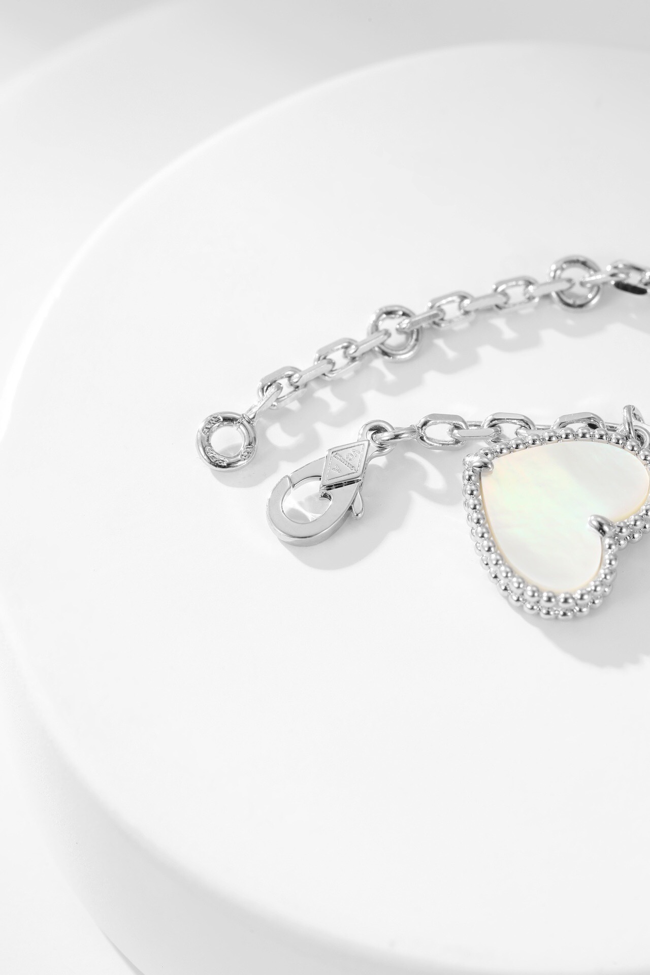 ヴァン クリーフ＆アーペル「Van Cleef & Arpels」Lucky Alhambra 四つ葉 ブレスレット17cm