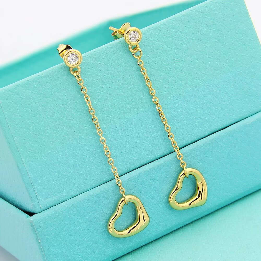 ティファニー「Tiffany & Co.」ハートシングルダイヤモンドピアス