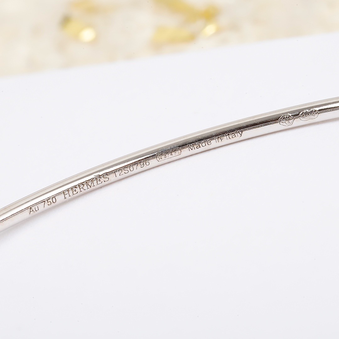 エルメス「Hermès」 Pigalle Émail & Diamond ブレスレット