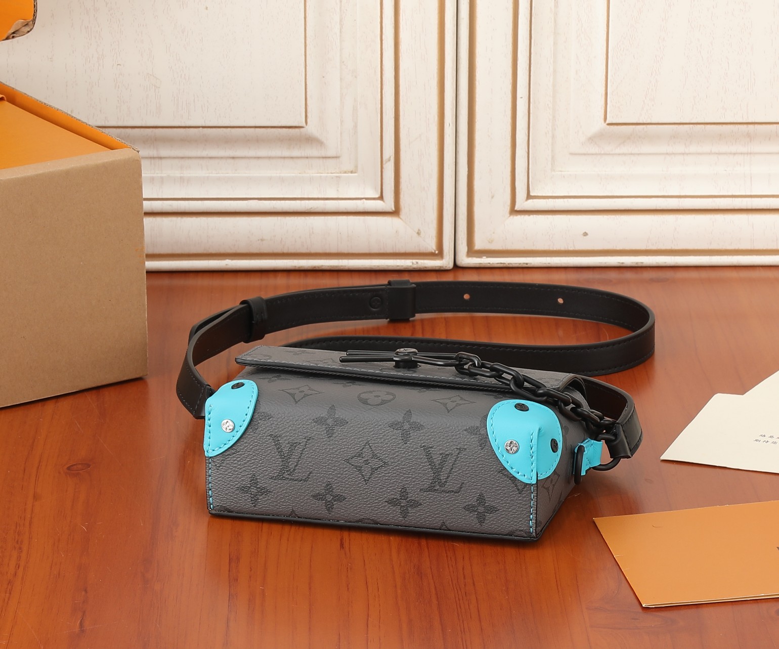 ルイ・ヴィトン「Louis Vuitton」スティーマーウェアラブル ウォレット