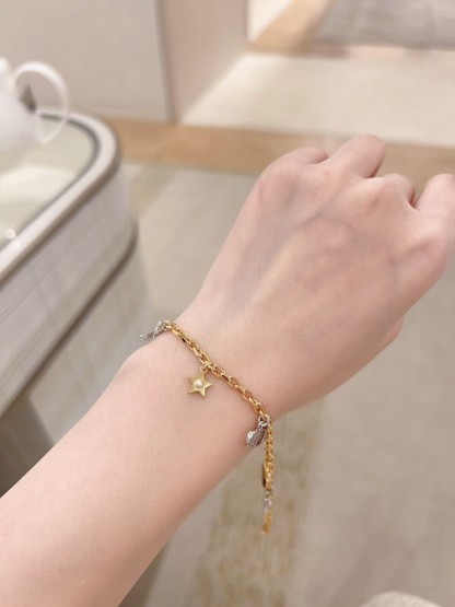 ディオール「Dior」 25 Cruise Collection CDイニシャルチャームブレスレット
