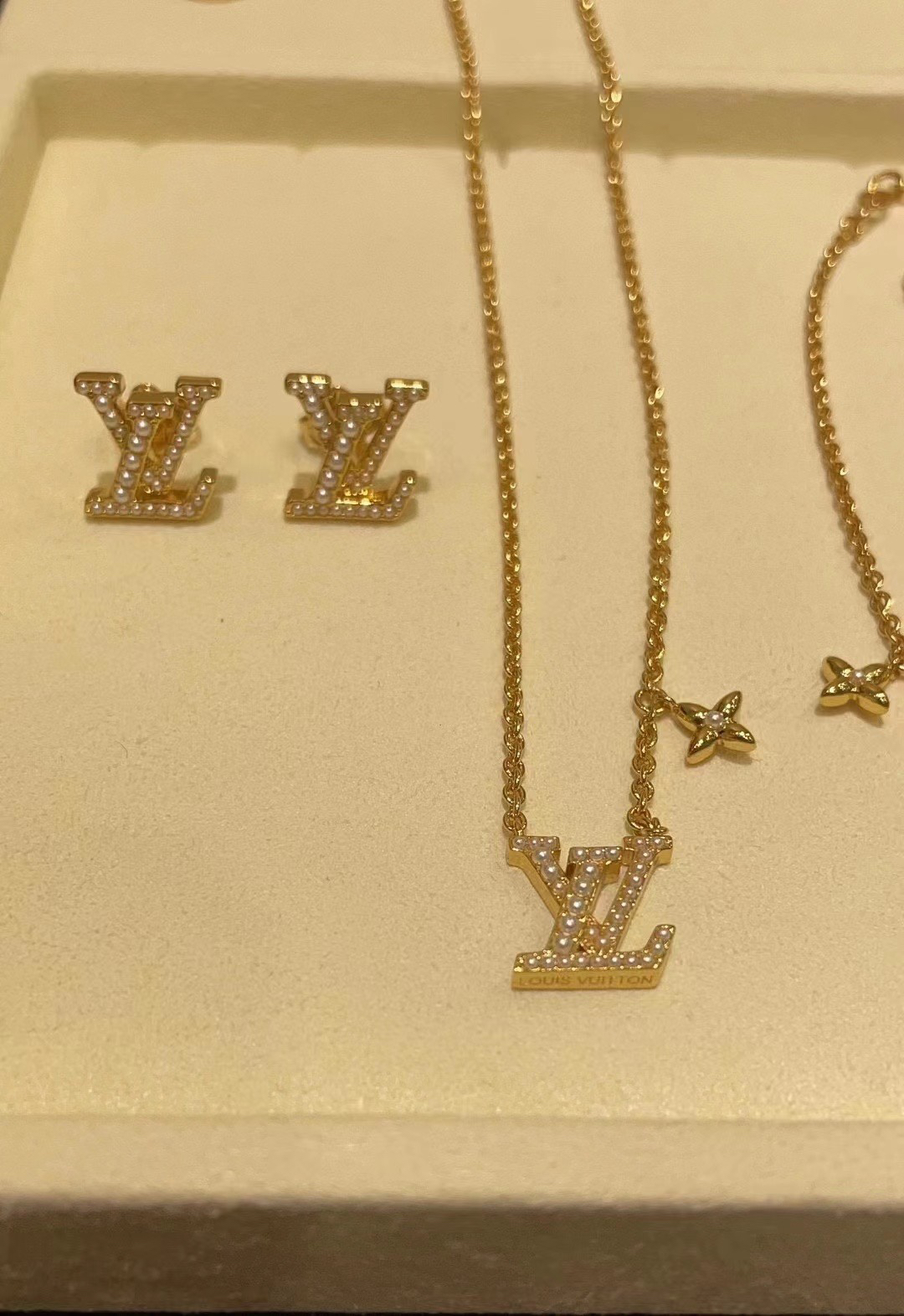 ルイ・ヴィトン「Louis Vuitton」 ICONIC ARLS ミラノティチェーンネックレス38~42CM